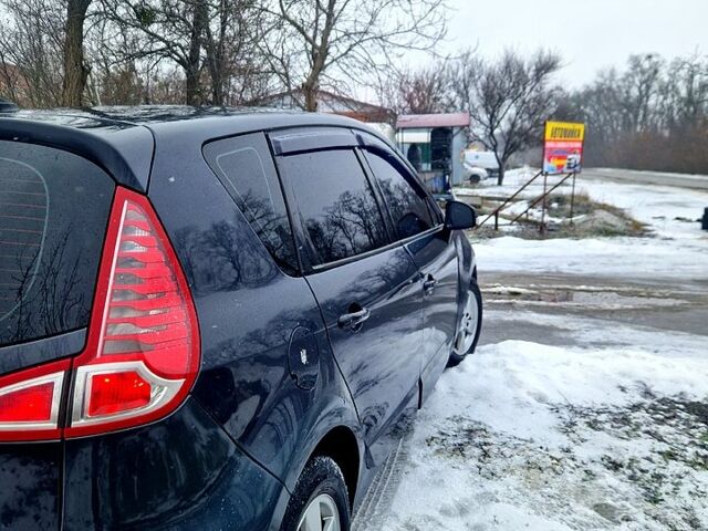 Серый Рено Сценик, объемом двигателя 1.5 л и пробегом 27500 тыс. км за 6600 $, фото 1 на Automoto.ua