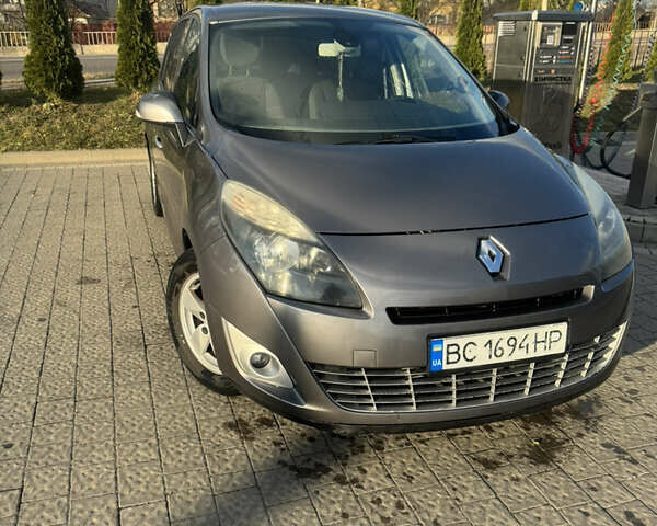 Сірий Рено Сценік, об'ємом двигуна 1.46 л та пробігом 256 тис. км за 5700 $, фото 1 на Automoto.ua
