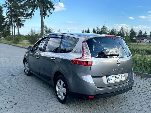 Сірий Рено Сценік, об'ємом двигуна 1.5 л та пробігом 300 тис. км за 5200 $, фото 1 на Automoto.ua
