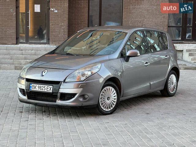 Сірий Рено Сценік, об'ємом двигуна 1.46 л та пробігом 265 тис. км за 5350 $, фото 1 на Automoto.ua
