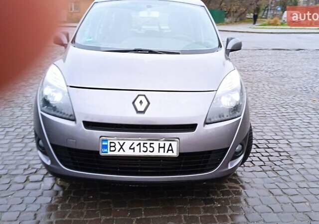 Сірий Рено Сценік, об'ємом двигуна 1.5 л та пробігом 289 тис. км за 6100 $, фото 1 на Automoto.ua