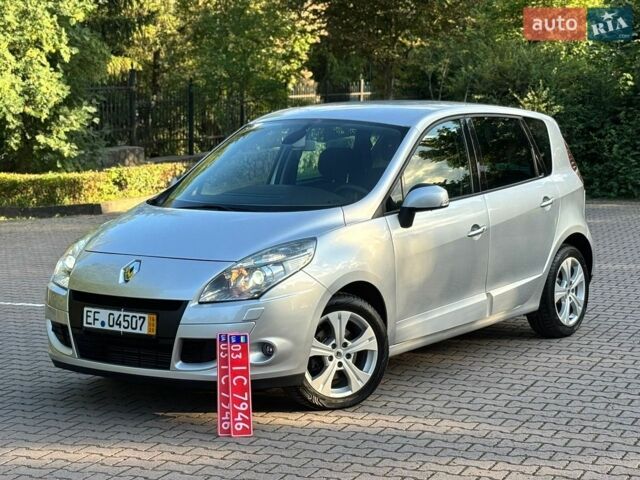 Серый Рено Сценик, объемом двигателя 1.5 л и пробегом 86 тыс. км за 9200 $, фото 1 на Automoto.ua