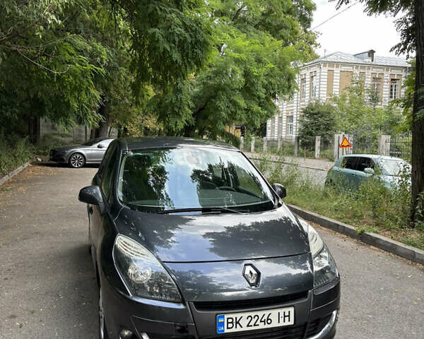 Сірий Рено Сценік, об'ємом двигуна 1.5 л та пробігом 270 тис. км за 6500 $, фото 1 на Automoto.ua