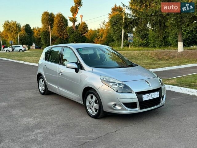 Сірий Рено Сценік, об'ємом двигуна 1.6 л та пробігом 257 тис. км за 6700 $, фото 1 на Automoto.ua