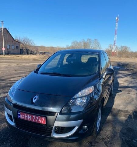 Серый Рено Сценик, объемом двигателя 1.5 л и пробегом 245 тыс. км за 7799 $, фото 1 на Automoto.ua
