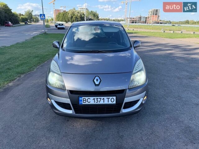 Сірий Рено Сценік, об'ємом двигуна 1.5 л та пробігом 271 тис. км за 6450 $, фото 1 на Automoto.ua