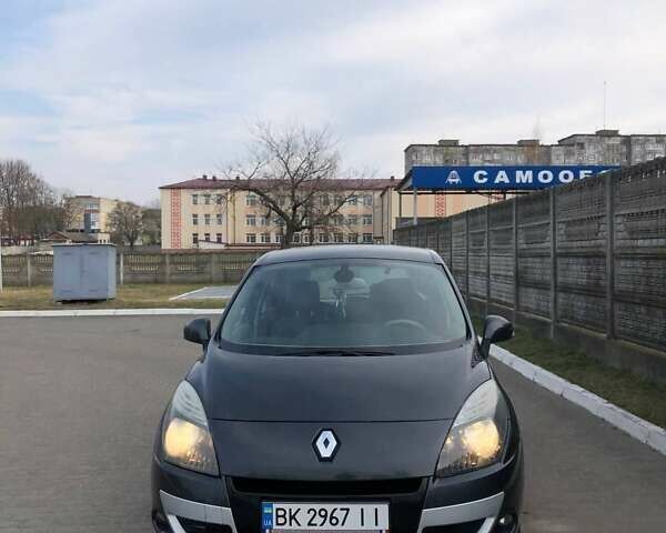 Сірий Рено Сценік, об'ємом двигуна 1.46 л та пробігом 310 тис. км за 8000 $, фото 1 на Automoto.ua