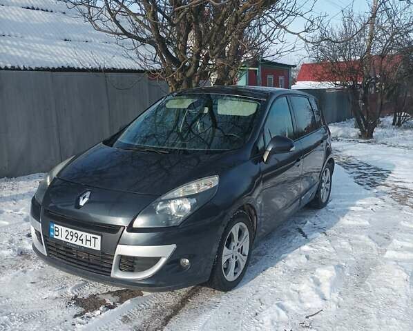 Серый Рено Сценик, объемом двигателя 1.46 л и пробегом 227 тыс. км за 5950 $, фото 1 на Automoto.ua