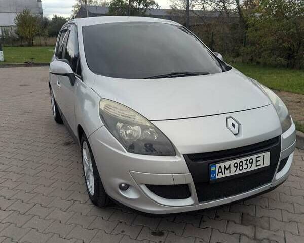 Серый Рено Сценик, объемом двигателя 1.5 л и пробегом 265 тыс. км за 6200 $, фото 1 на Automoto.ua