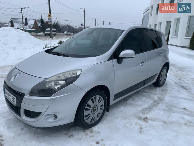 Серый Рено Сценик, объемом двигателя 1.46 л и пробегом 245 тыс. км за 7000 $, фото 1 на Automoto.ua