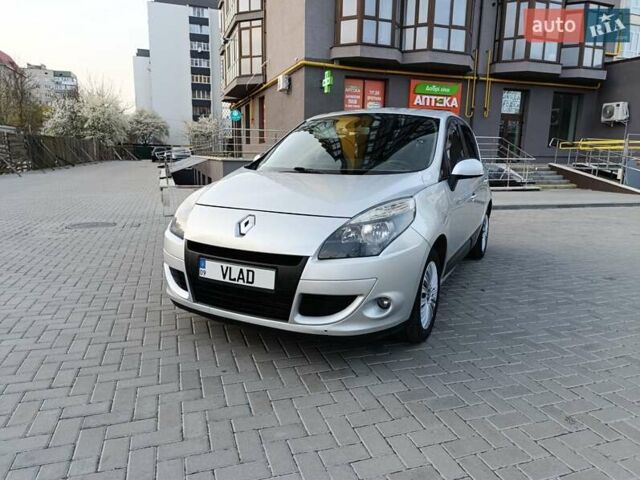 Серый Рено Сценик, объемом двигателя 1.5 л и пробегом 317 тыс. км за 6900 $, фото 1 на Automoto.ua