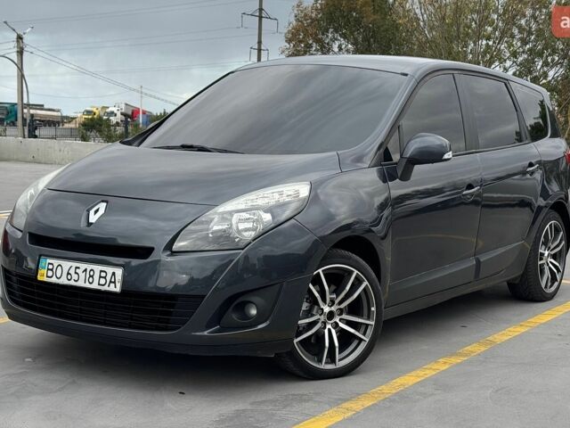 Сірий Рено Сценік, об'ємом двигуна 1.5 л та пробігом 320 тис. км за 5500 $, фото 1 на Automoto.ua