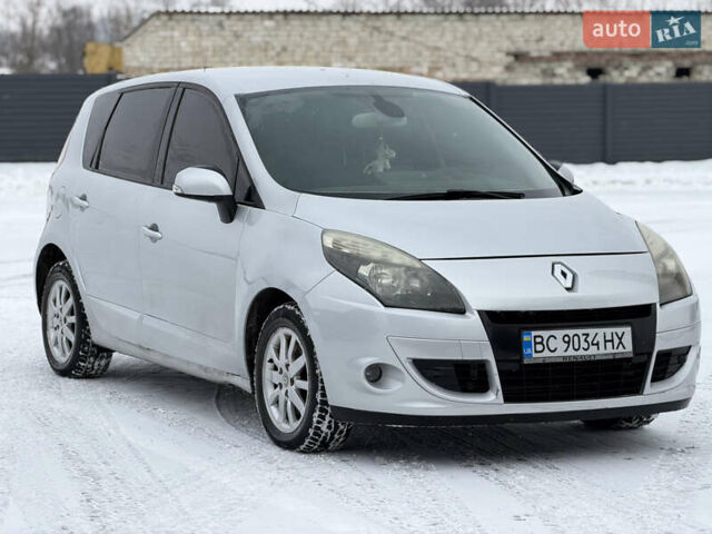 Сірий Рено Сценік, об'ємом двигуна 1.5 л та пробігом 343 тис. км за 6100 $, фото 1 на Automoto.ua