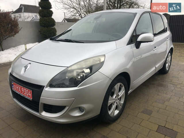 Сірий Рено Сценік, об'ємом двигуна 1.6 л та пробігом 125 тис. км за 6800 $, фото 1 на Automoto.ua