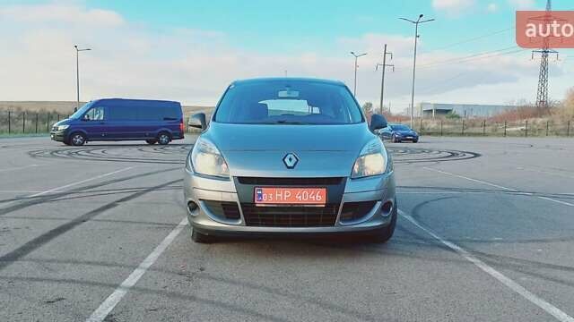Серый Рено Сценик, объемом двигателя 1.6 л и пробегом 173 тыс. км за 6500 $, фото 1 на Automoto.ua