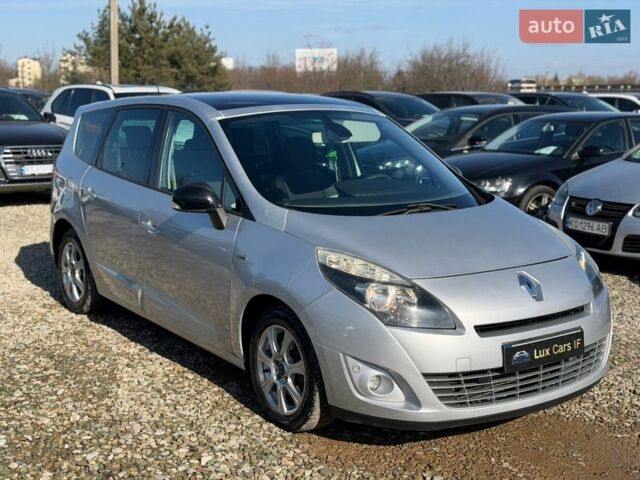 Серый Рено Сценик, объемом двигателя 1.6 л и пробегом 250 тыс. км за 6700 $, фото 1 на Automoto.ua