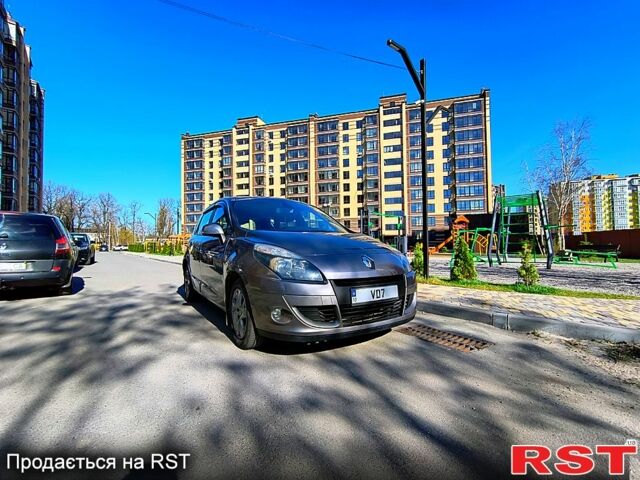 Сірий Рено Сценік, об'ємом двигуна 1.5 л та пробігом 240 тис. км за 6700 $, фото 1 на Automoto.ua