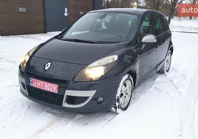 Сірий Рено Сценік, об'ємом двигуна 1.6 л та пробігом 235 тис. км за 6850 $, фото 1 на Automoto.ua