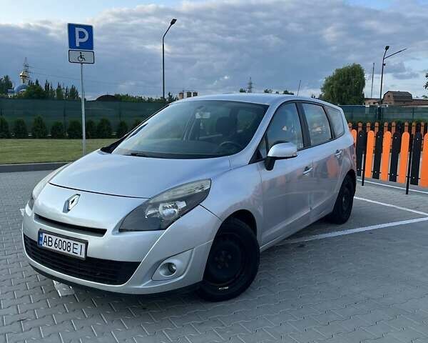 Серый Рено Сценик, объемом двигателя 1.46 л и пробегом 246 тыс. км за 7200 $, фото 1 на Automoto.ua