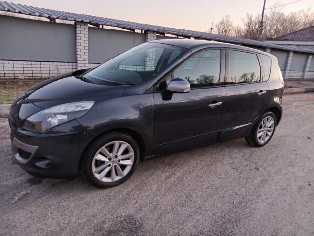 Серый Рено Сценик, объемом двигателя 1.6 л и пробегом 280 тыс. км за 7750 $, фото 1 на Automoto.ua