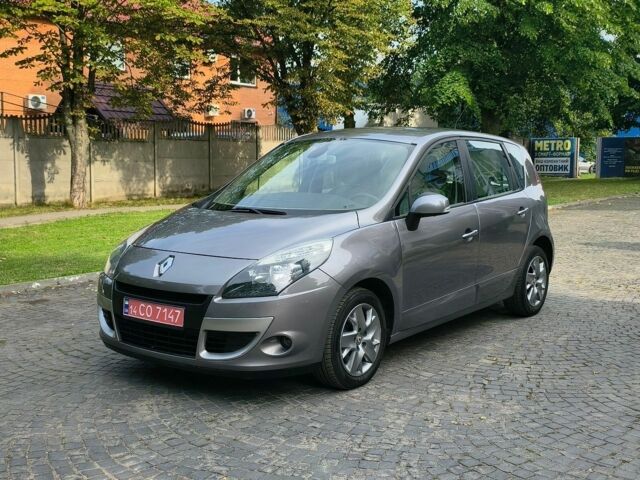 Сірий Рено Сценік, об'ємом двигуна 1.6 л та пробігом 219 тис. км за 7350 $, фото 1 на Automoto.ua
