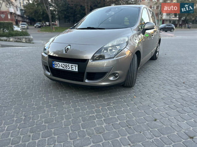 Сірий Рено Сценік, об'ємом двигуна 1.6 л та пробігом 265 тис. км за 6500 $, фото 1 на Automoto.ua