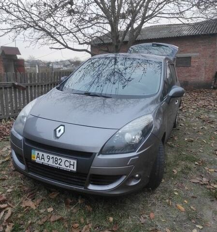 Сірий Рено Сценік, об'ємом двигуна 1.6 л та пробігом 138 тис. км за 7700 $, фото 1 на Automoto.ua