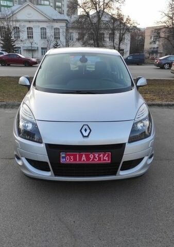 Серый Рено Сценик, объемом двигателя 1.6 л и пробегом 181 тыс. км за 7700 $, фото 1 на Automoto.ua