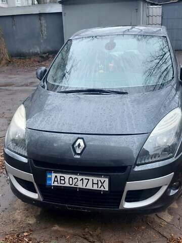Серый Рено Сценик, объемом двигателя 1.6 л и пробегом 188 тыс. км за 6700 $, фото 1 на Automoto.ua