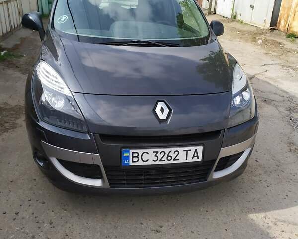 Серый Рено Сценик, объемом двигателя 1.6 л и пробегом 238 тыс. км за 6400 $, фото 1 на Automoto.ua