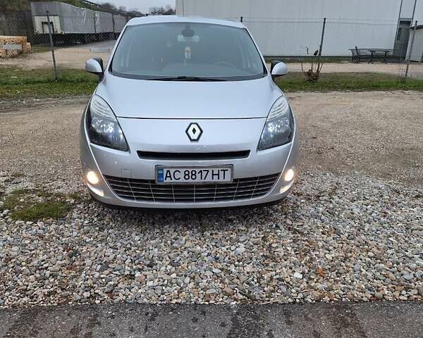 Сірий Рено Сценік, об'ємом двигуна 1.46 л та пробігом 219 тис. км за 7300 $, фото 1 на Automoto.ua