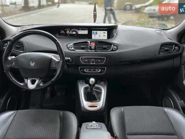 Серый Рено Сценик, объемом двигателя 1.9 л и пробегом 235 тыс. км за 7000 $, фото 1 на Automoto.ua