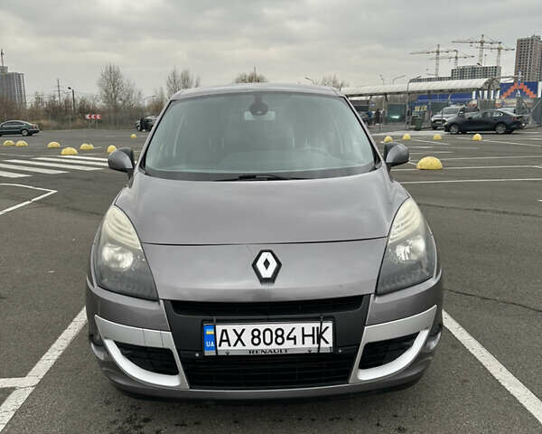 Сірий Рено Сценік, об'ємом двигуна 1.46 л та пробігом 290 тис. км за 7500 $, фото 1 на Automoto.ua