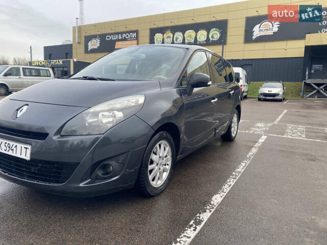 Сірий Рено Сценік, об'ємом двигуна 1.6 л та пробігом 215 тис. км за 6350 $, фото 1 на Automoto.ua