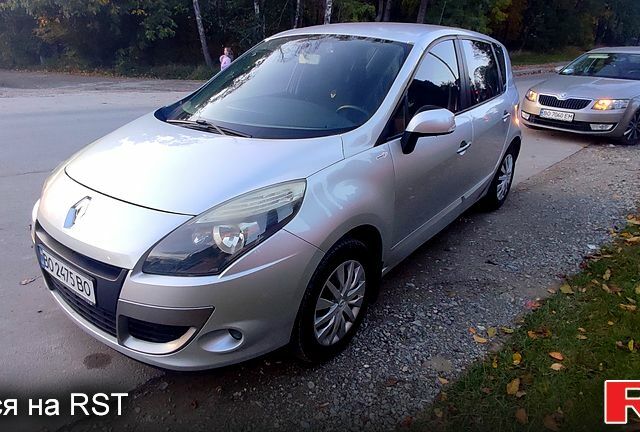 Сірий Рено Сценік, об'ємом двигуна 1.5 л та пробігом 290 тис. км за 6950 $, фото 1 на Automoto.ua