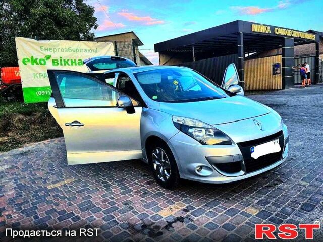 Серый Рено Сценик, объемом двигателя 16 л и пробегом 274 тыс. км за 7299 $, фото 1 на Automoto.ua