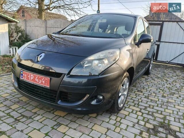 Серый Рено Сценик, объемом двигателя 1.6 л и пробегом 206 тыс. км за 7500 $, фото 1 на Automoto.ua