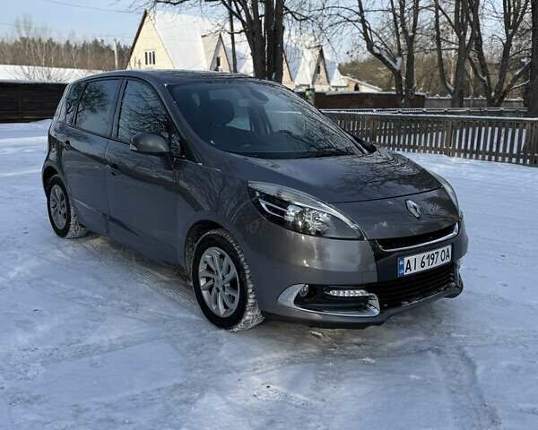 Сірий Рено Сценік, об'ємом двигуна 1.5 л та пробігом 213 тис. км за 7700 $, фото 1 на Automoto.ua