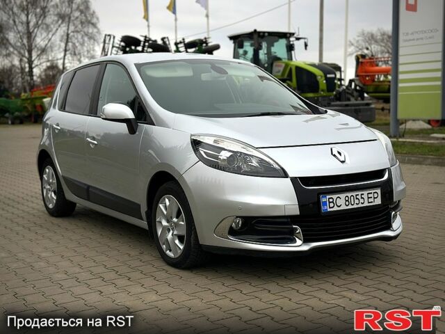 Серый Рено Сценик, объемом двигателя 1.5 л и пробегом 292 тыс. км за 7700 $, фото 1 на Automoto.ua