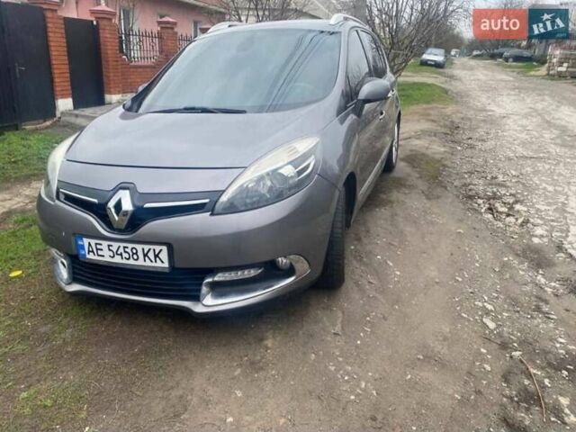 Серый Рено Сценик, объемом двигателя 1.5 л и пробегом 310 тыс. км за 6700 $, фото 1 на Automoto.ua