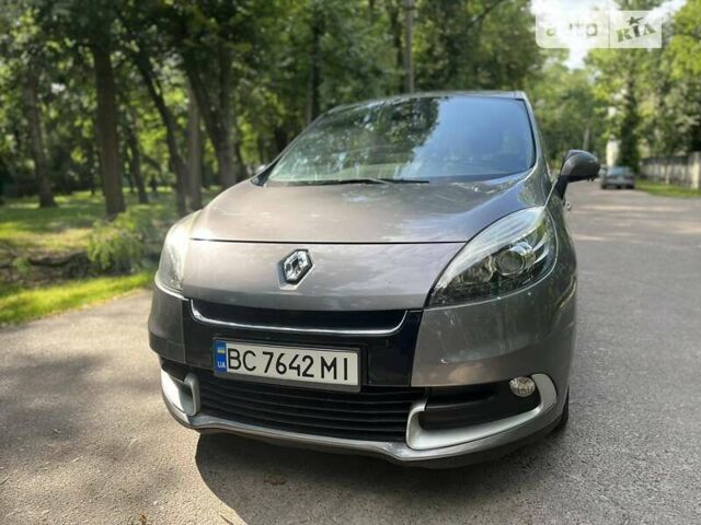 Серый Рено Сценик, объемом двигателя 1.5 л и пробегом 257 тыс. км за 6950 $, фото 1 на Automoto.ua