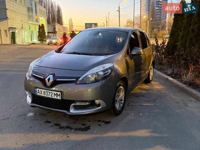 Серый Рено Сценик, объемом двигателя 1.5 л и пробегом 230 тыс. км за 7200 $, фото 1 на Automoto.ua