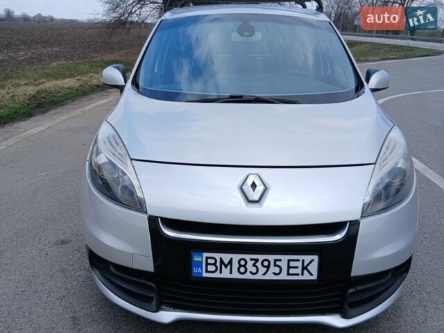 Серый Рено Сценик, объемом двигателя 1.46 л и пробегом 234 тыс. км за 6700 $, фото 1 на Automoto.ua