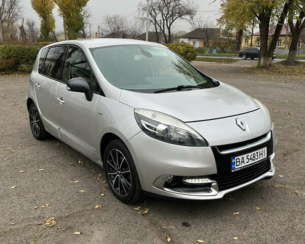 Сірий Рено Сценік, об'ємом двигуна 1.2 л та пробігом 203 тис. км за 7300 $, фото 1 на Automoto.ua