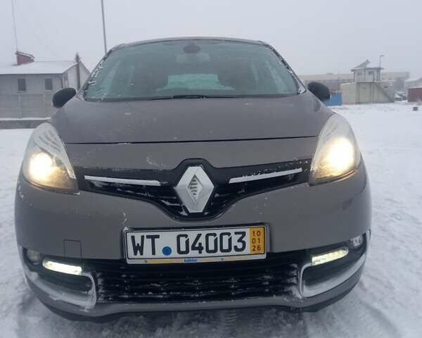 Серый Рено Сценик, объемом двигателя 1.6 л и пробегом 217 тыс. км за 8150 $, фото 1 на Automoto.ua