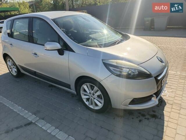 Сірий Рено Сценік, об'ємом двигуна 1.5 л та пробігом 252 тис. км за 6800 $, фото 1 на Automoto.ua