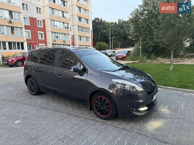 Серый Рено Сценик, объемом двигателя 1.46 л и пробегом 332 тыс. км за 6000 $, фото 1 на Automoto.ua