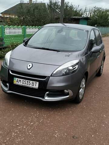 Серый Рено Сценик, объемом двигателя 1.46 л и пробегом 253 тыс. км за 6799 $, фото 1 на Automoto.ua