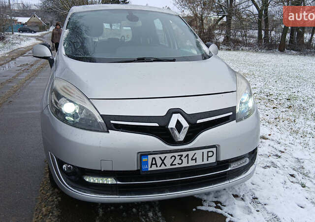 Сірий Рено Сценік, об'ємом двигуна 2 л та пробігом 248 тис. км за 8900 $, фото 1 на Automoto.ua