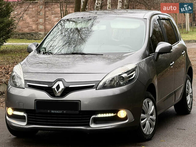 Серый Рено Сценик, объемом двигателя 1.5 л и пробегом 217 тыс. км за 7450 $, фото 1 на Automoto.ua